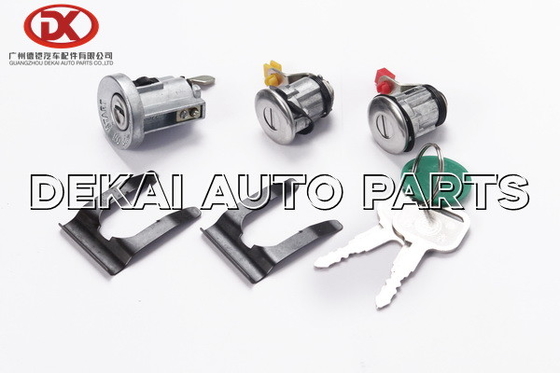 WW100002 ISUZU Gövde Parçaları Kapı Kilidi Seti 9-297035293-0 8-97035293-0