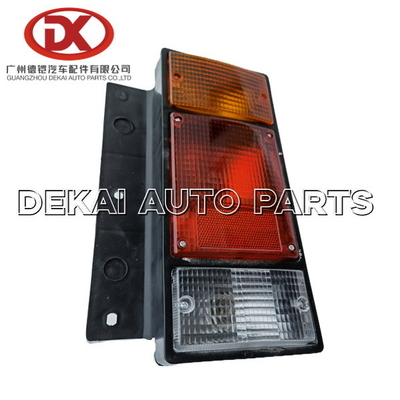 600P 700P FRR ISUZU NPR Parçaları Kuyruk Lambası Arka Lamba 8942574190